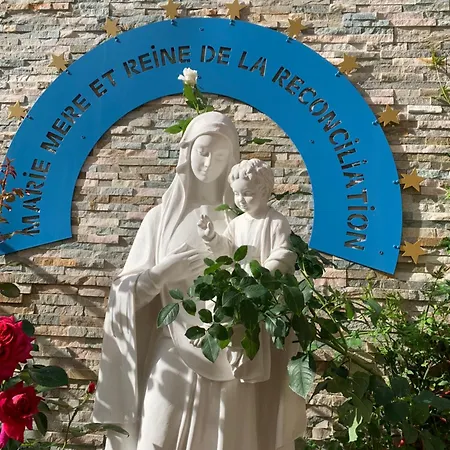 Casa de hóspedes La Sainte Famille 3*