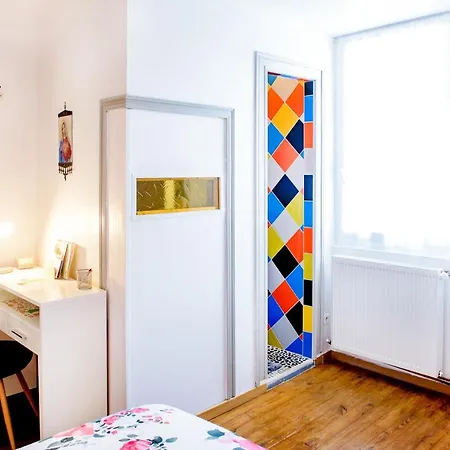 La Sainte Famille بيت ضيافة 4*