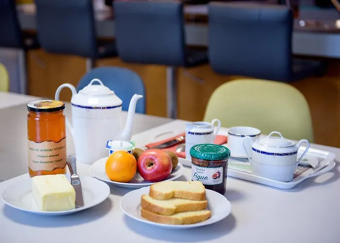 La Sainte Famille بيت ضيافة 4*